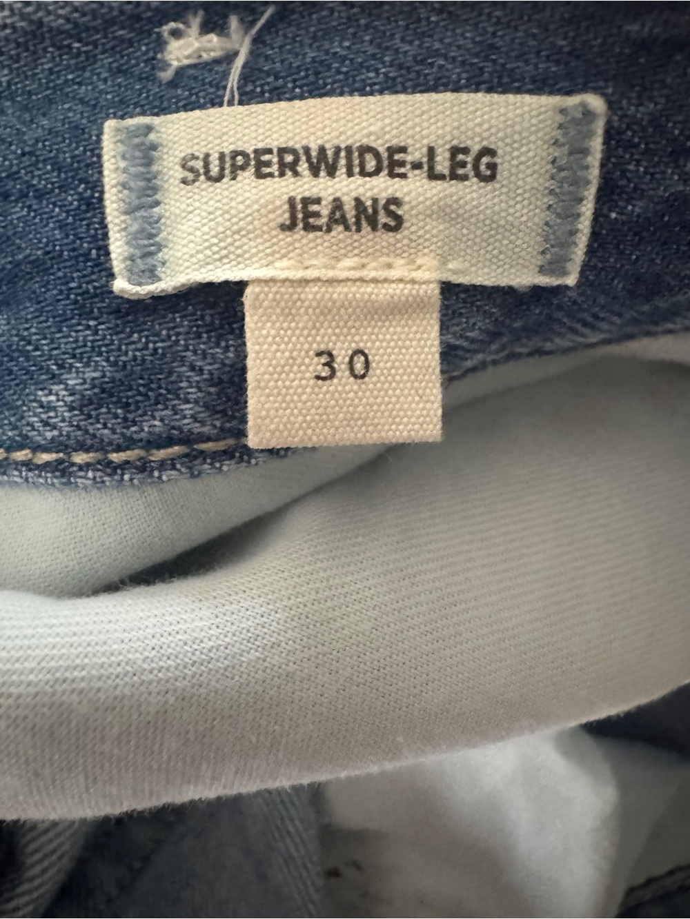 Madewell The Ultimate Wide-Leg Jean in Airy Denim - Raebrook Wash - Picture 7 of 8